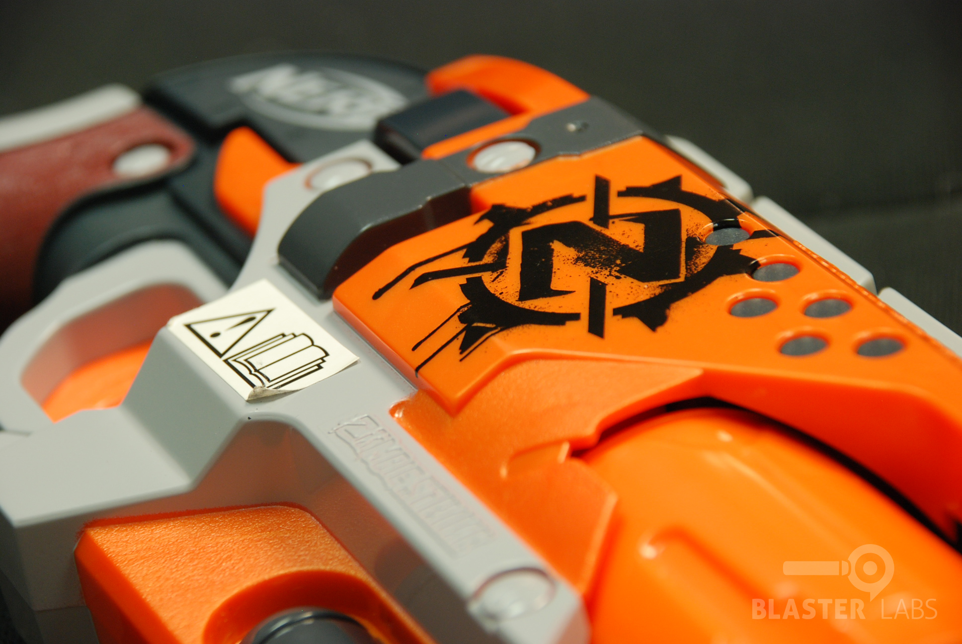 Review Nerf Zombie Strike Hammershot Blaster Hub