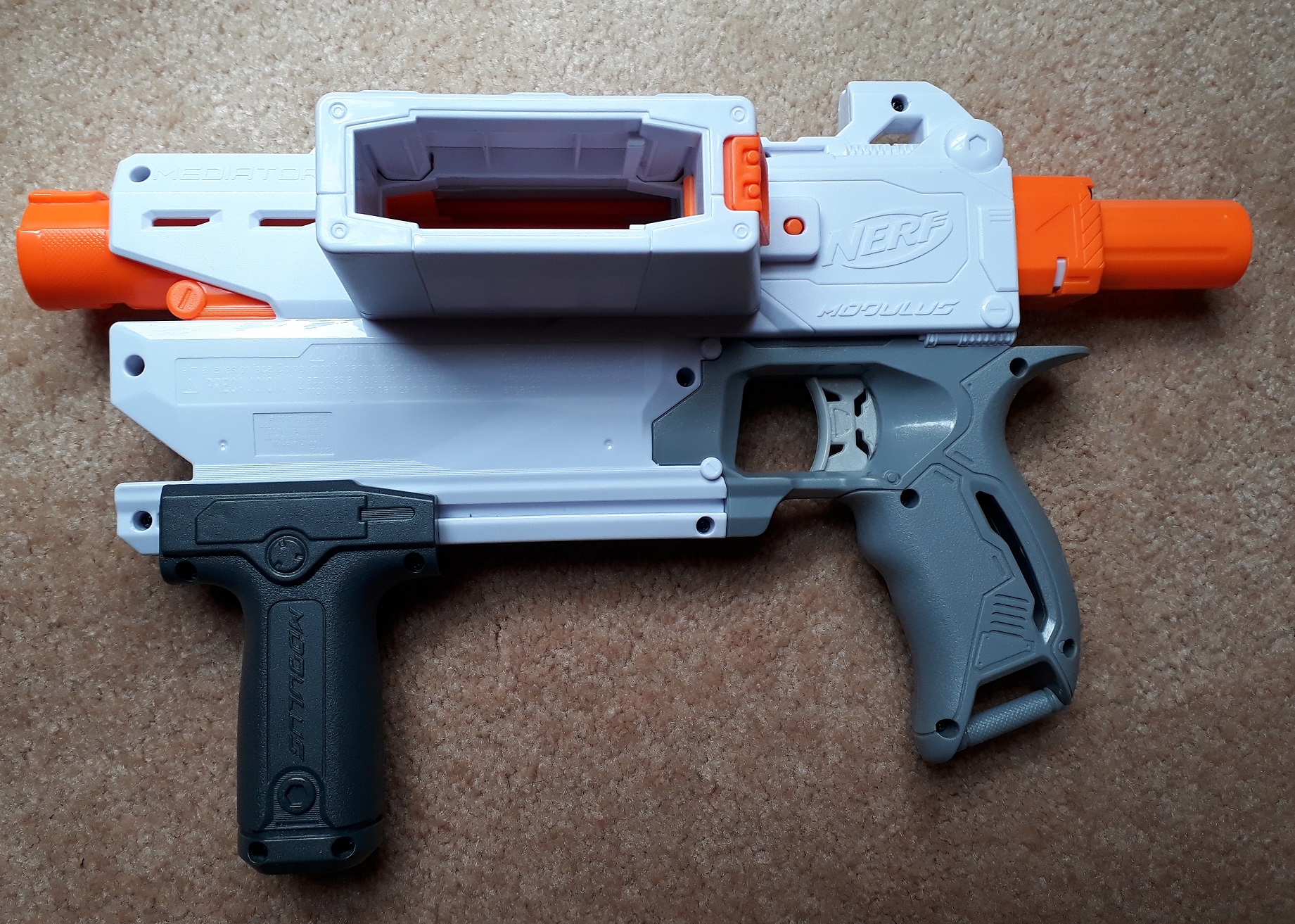 Review Nerf Modulus Mediator (Aus Grey Trigger) Blaster Hub